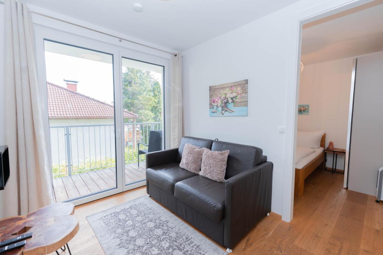 Modern Apartment With Private Balcony Near City Center Vienna Exterior photo
